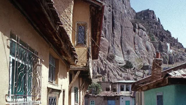 Исторические дома Афьона (у подножия крепости)