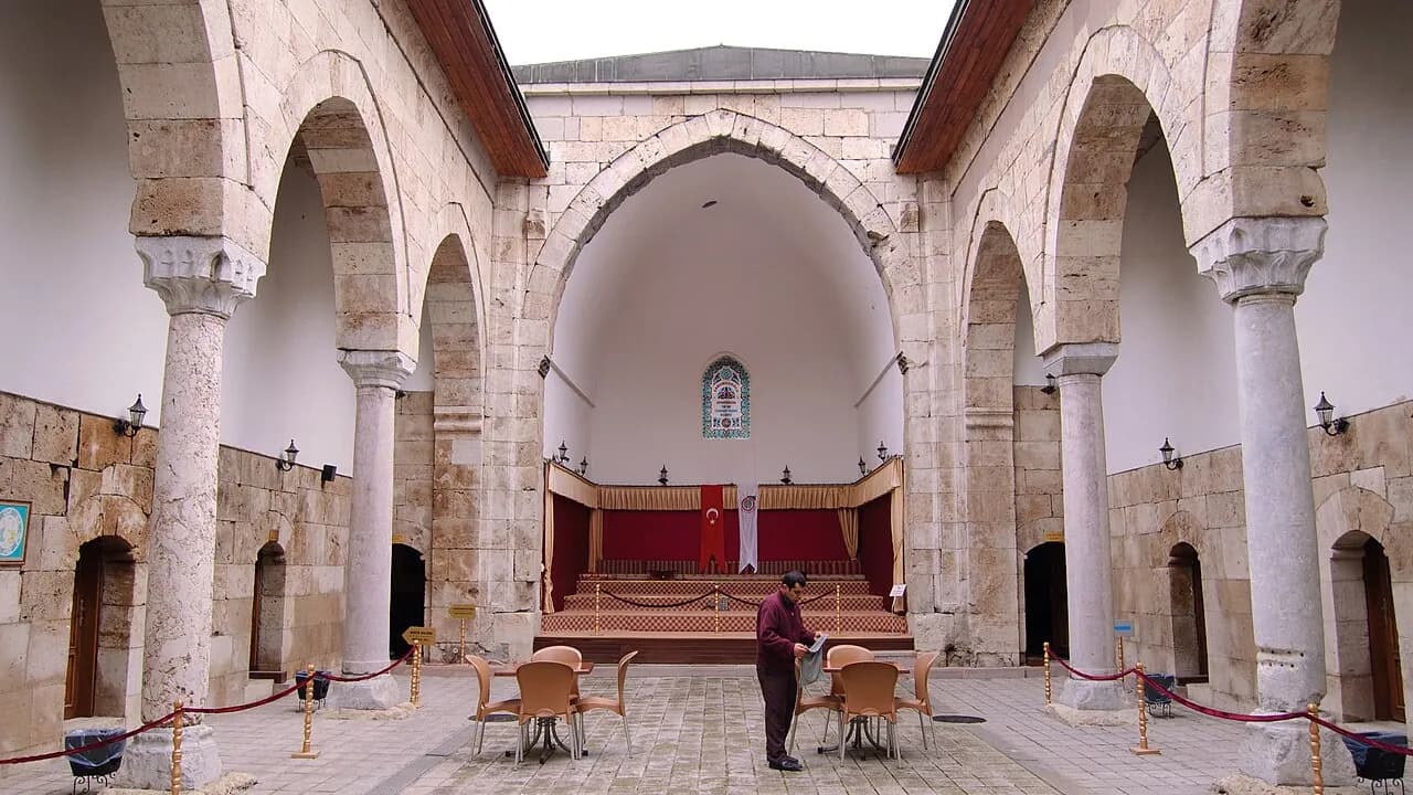 Amasya Darüşşifası ve Sabuncuoğlu Tıp Tarihi Müzesi