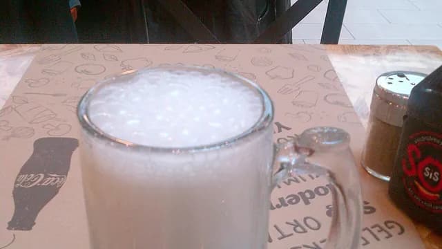 Ayran und Toast aus Susurluk