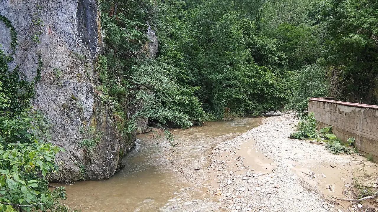 Oylat-Höhle (Oylat Mağarası)