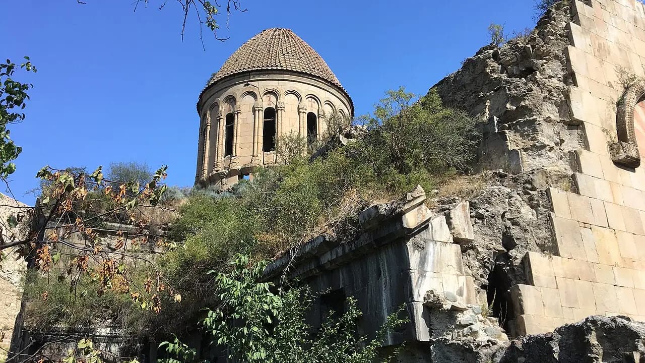Ошки-ванк (монастырь Ошки)