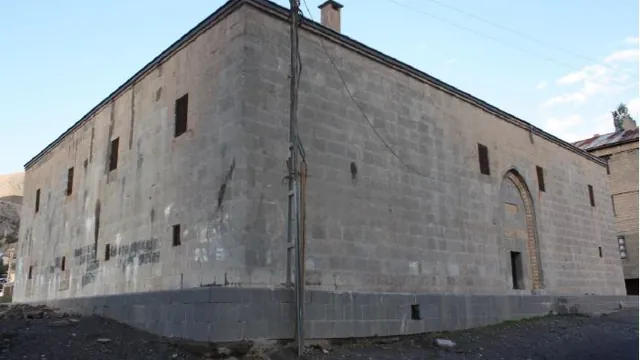 Meydan Medresesi