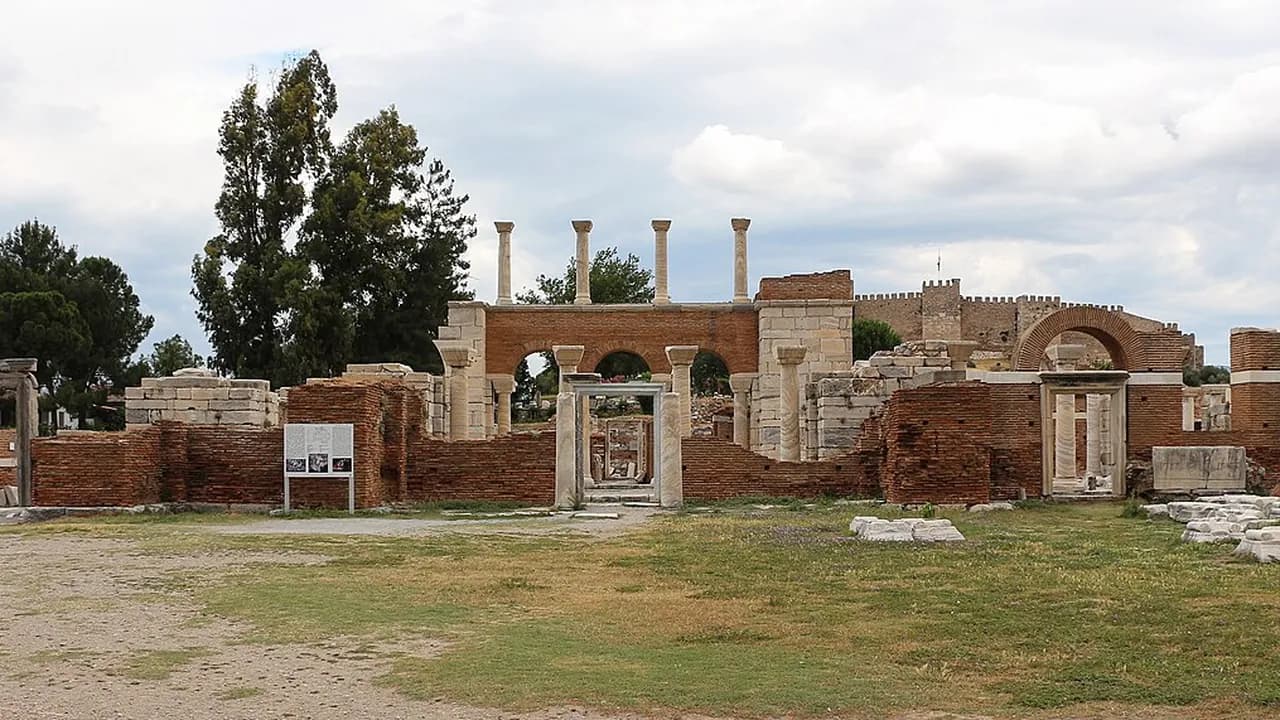 بازيليكا القديس يوحنا (سان جان)