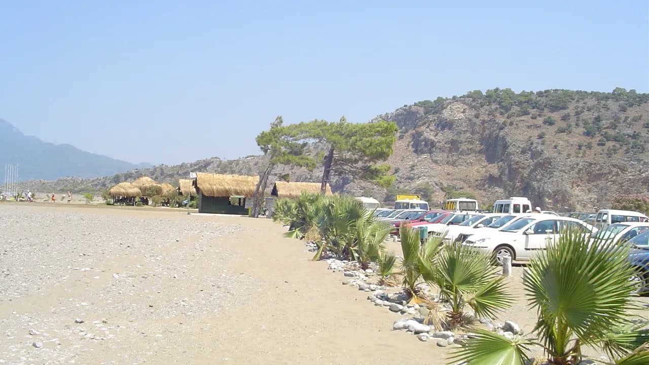 شاطئ إزتوزو