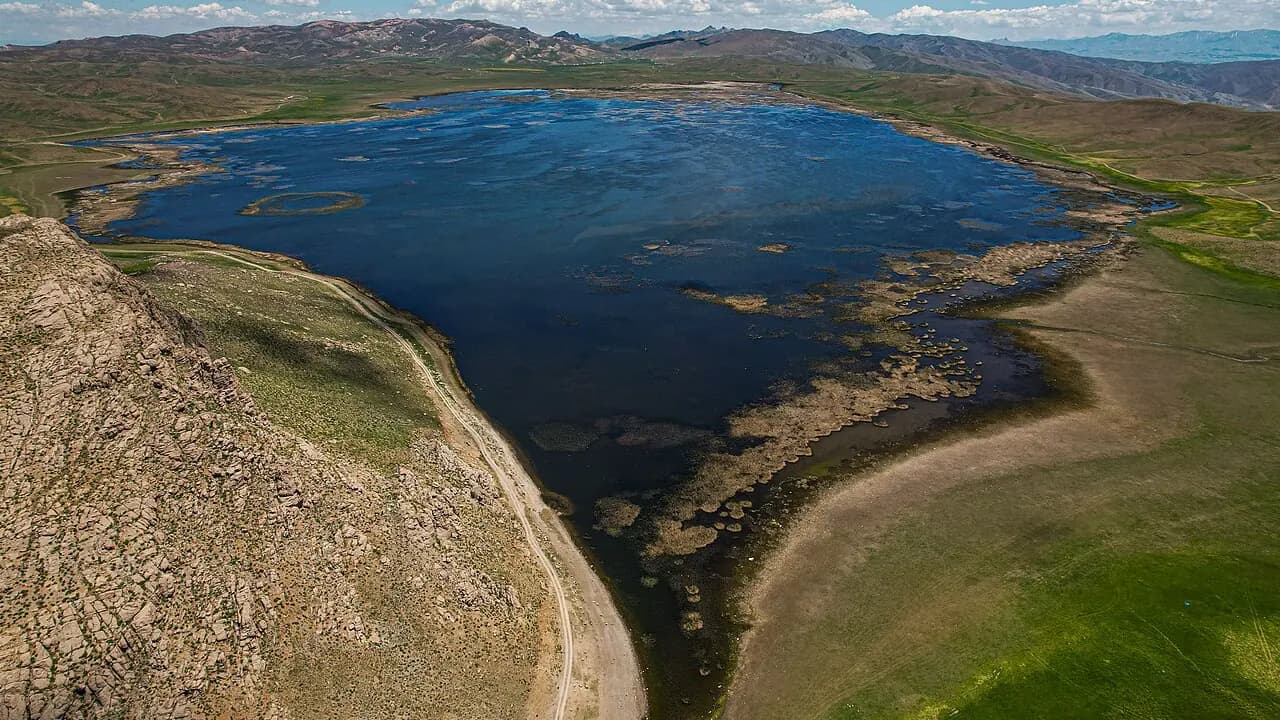 Keşiş Lake (Rusa Lake) and Urartian Dam