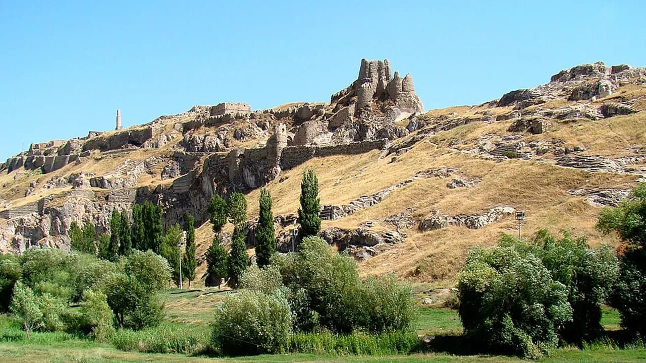 Van Kalesi (Tuşpa)